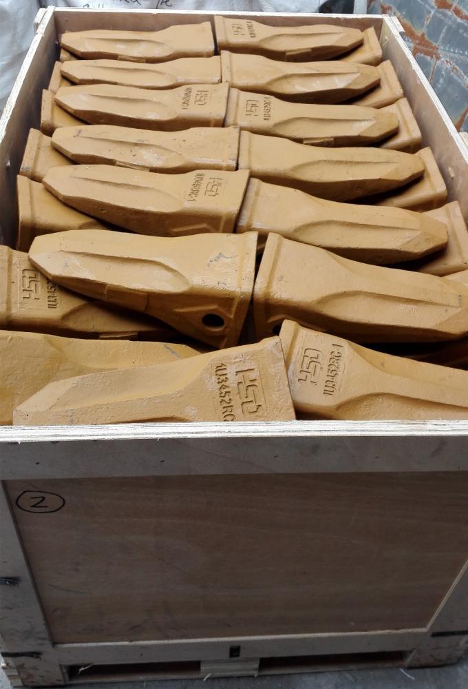 건설기계 굴착기 엔진 부품 고무 연결 아시리아 160H 12