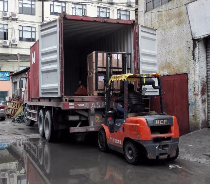 발굴기 부품 발굴기 구간 부품 Idler Wheel Idler For PC200 PC300 PC400 PC500 13